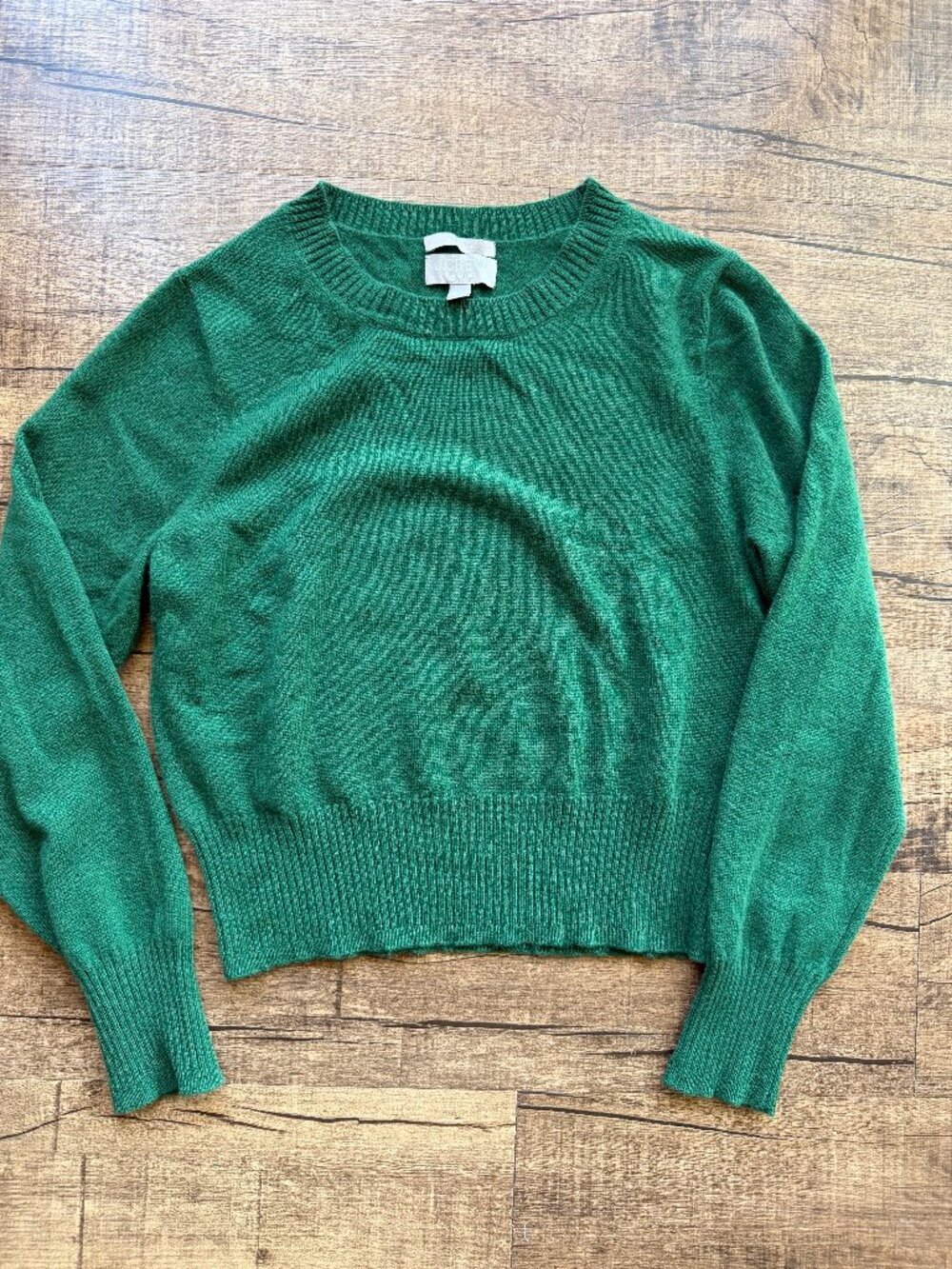 J. Crew Cashmere shrunken crewneck sweater in green, Size M